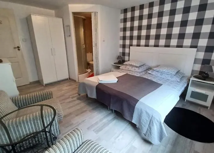 Bed & Breakfast Karo 3*